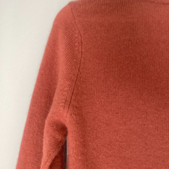 Magaschoni Cashmere V-Neck Sweater Size XS in Dusty Copper Winter Warm - Picture 5 of 10